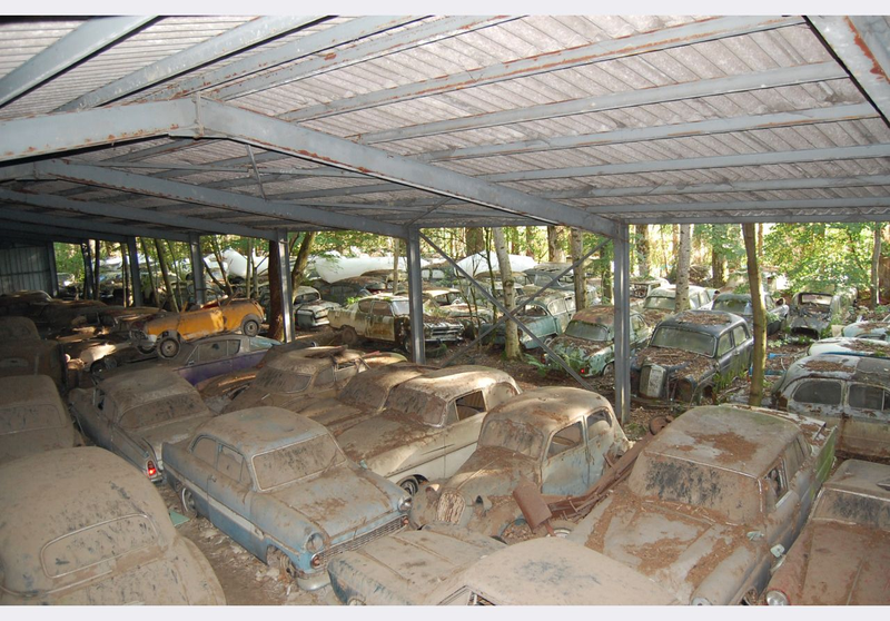 Illustration for article titled All 700+ Historischer Autofriedhof Gürbetal Cars To Be Sold!